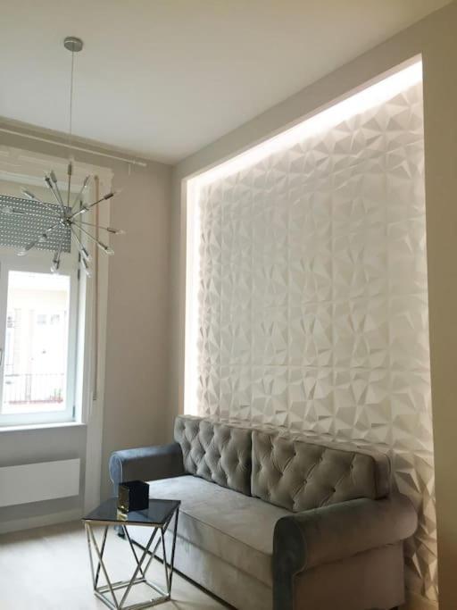 Stylish Apartment Near The River Boedapest Buitenkant foto